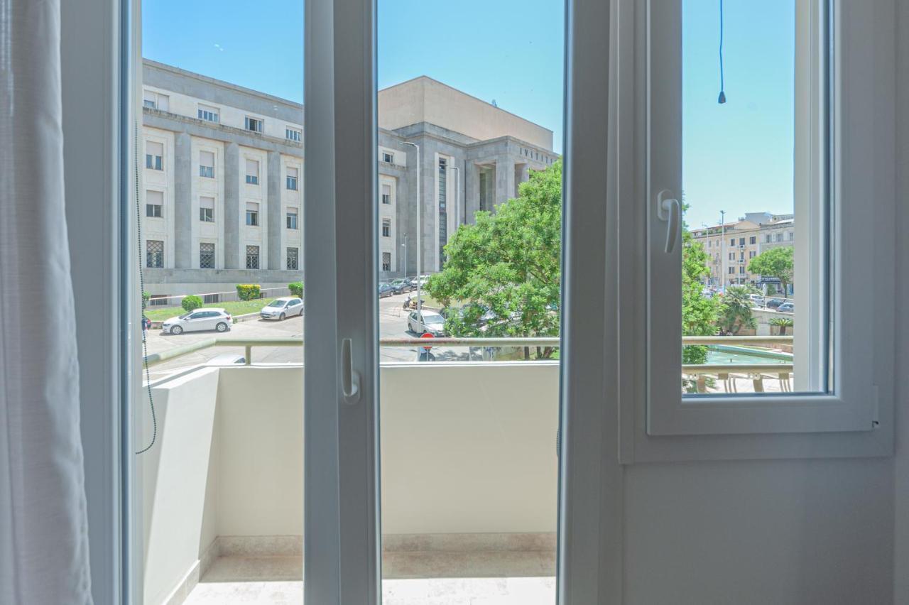 Eleonore Elegant Room Suite Cagliari Exterior photo